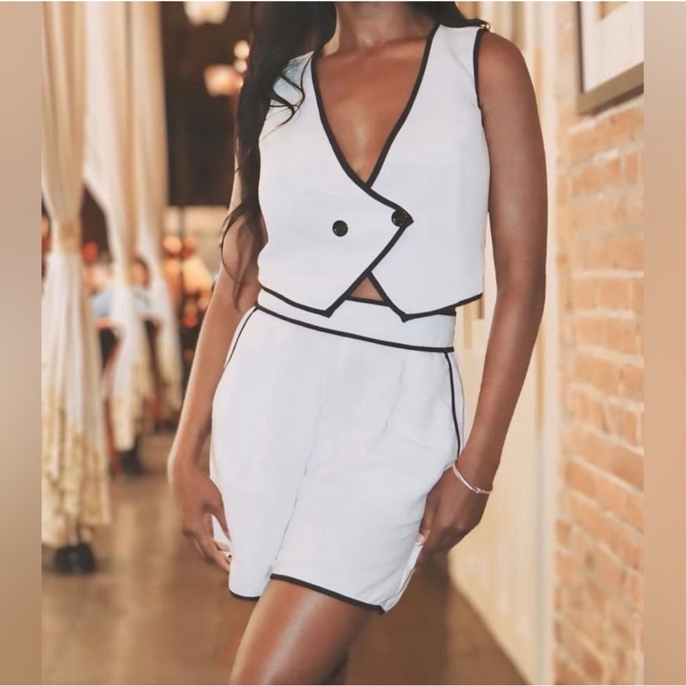 Black and White Vest Set